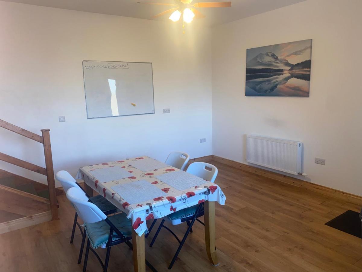 Villa Connemara Chalet à Galway Extérieur photo
